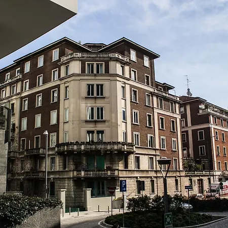 Lägenhet Gae Aulenti Apt