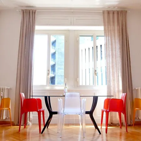 Apartment Gae Aulenti Apt *